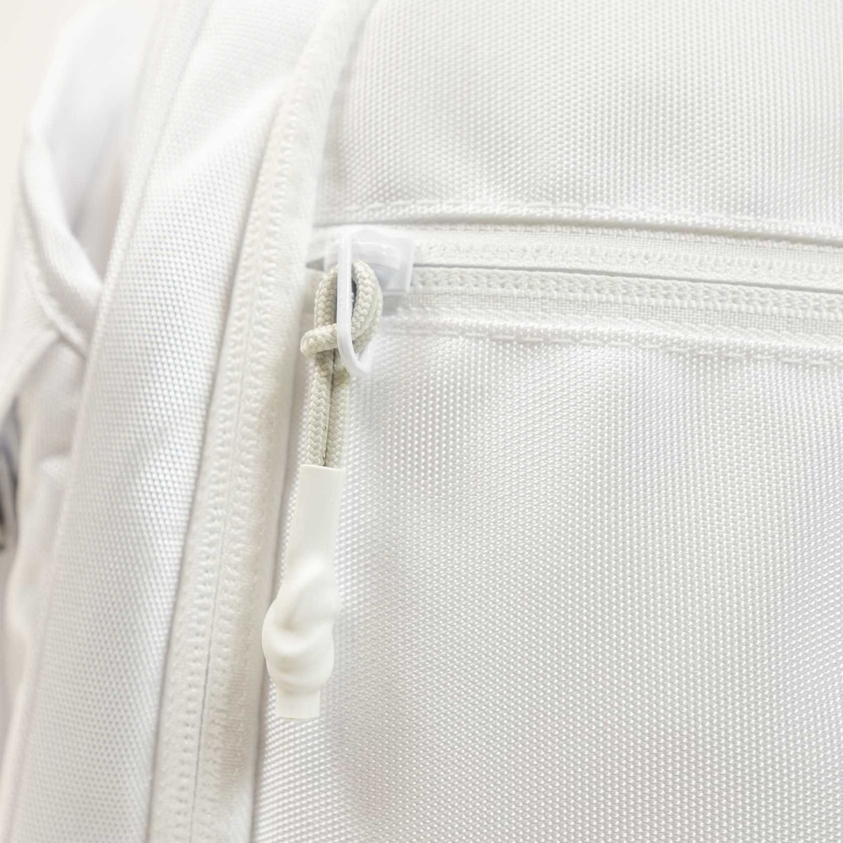 JOOLA Ben Johns Duffle Bag (White) - OSFA