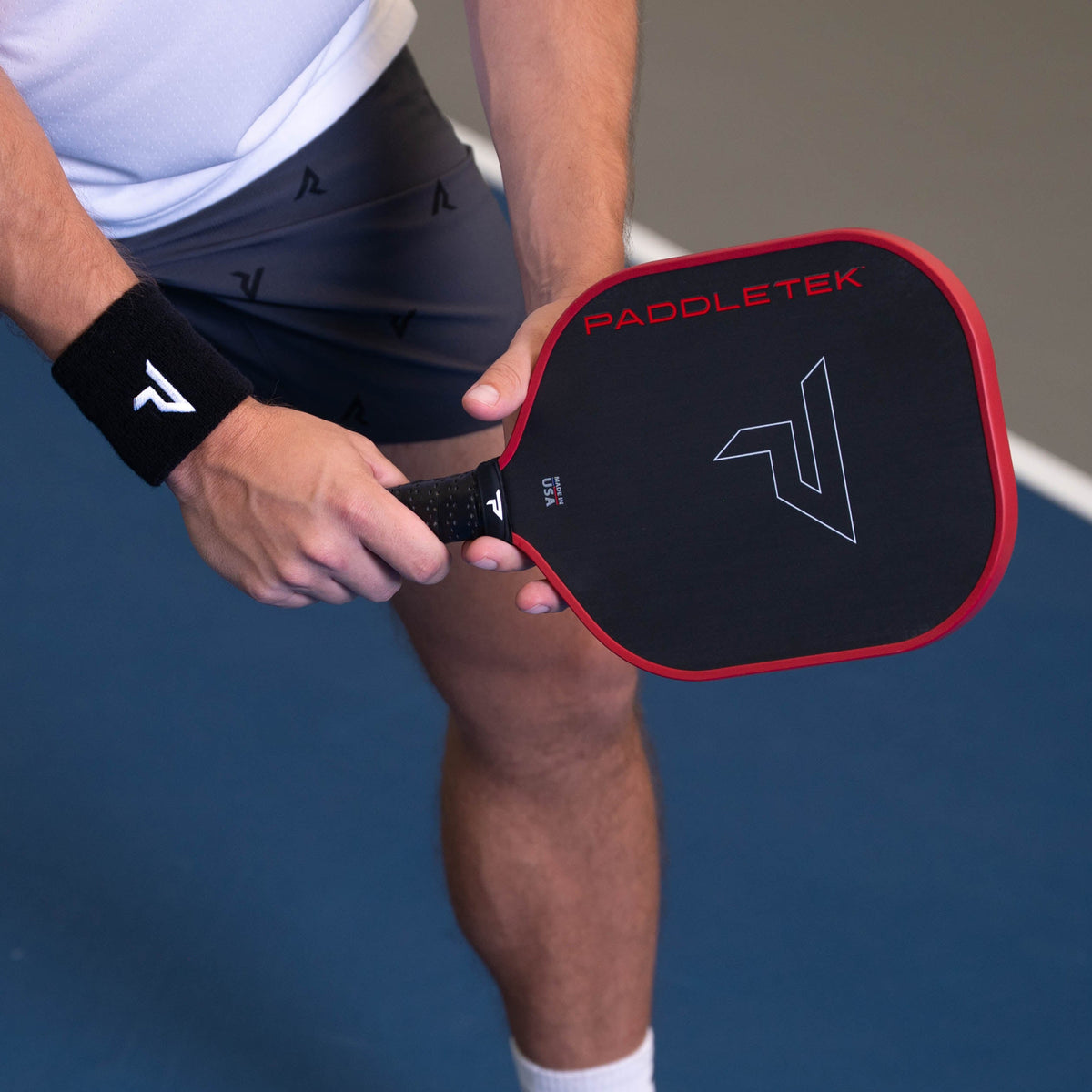 BANTAM ESQ-C STND GRIP - FIRE RED -